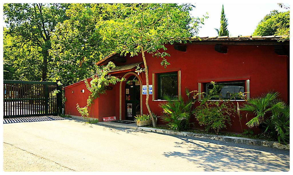 维依欧公寓度假酒店 Marcigliana 外观 照片